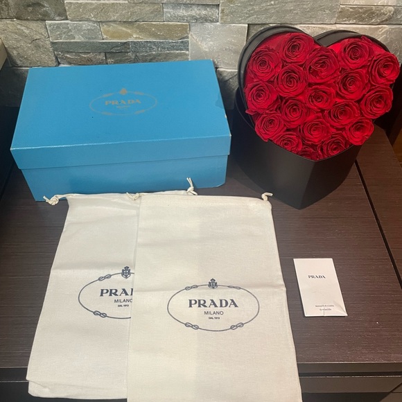 100% authentic Prada, blue CoCo , turquoise heels - Picture 3 of 6